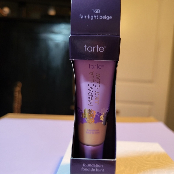 Tarte Maracuja Juicy Glow Foundation: 16B Fair/Lt Beige 10ml (Travel Size), NIB - Picture 7 of 9